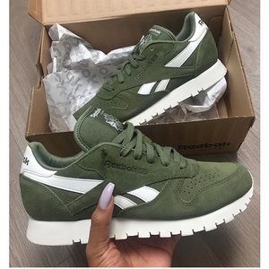 Meet your Posher, Amyamy